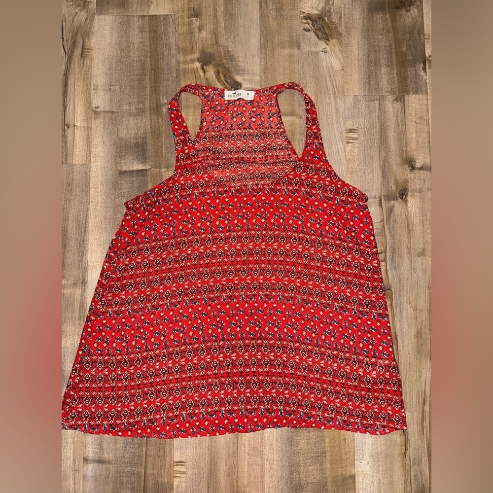 Hollister Women’s Red Tank Size Medium